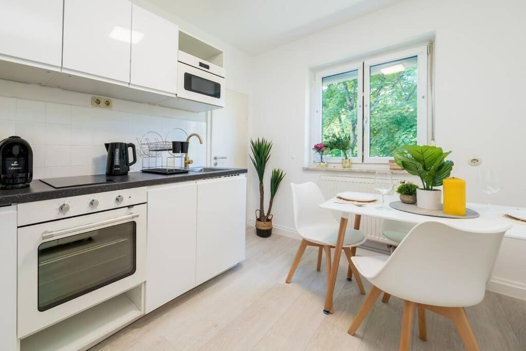 Eg Rechts -Wunderschone 80M² Grosse 3-Zimmer City Wohnung Nahe Salzburg Freilassing Exterior photo