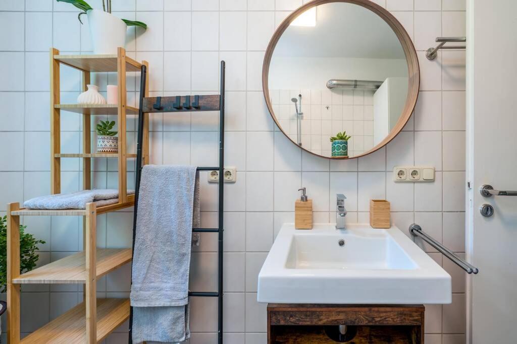 Eg Rechts -Wunderschone 80M² Grosse 3-Zimmer City Wohnung Nahe Salzburg Freilassing Exterior photo